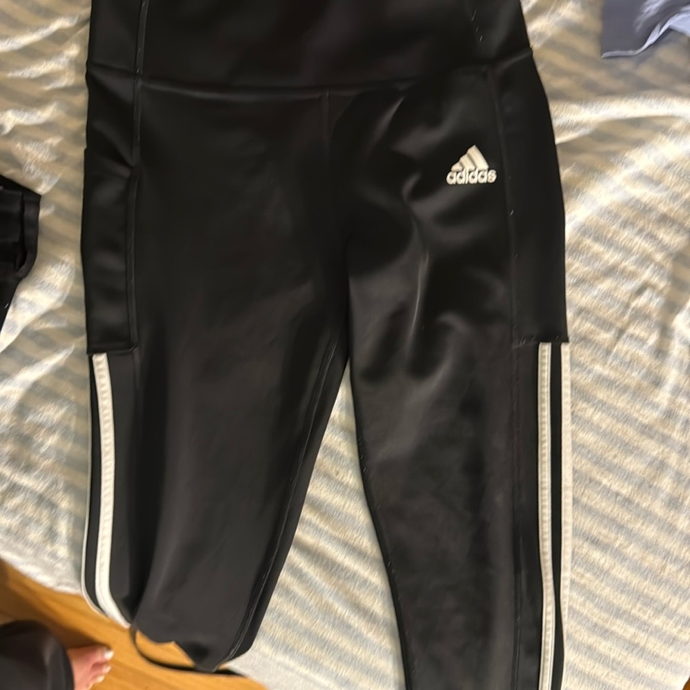 Adidas capris size medium